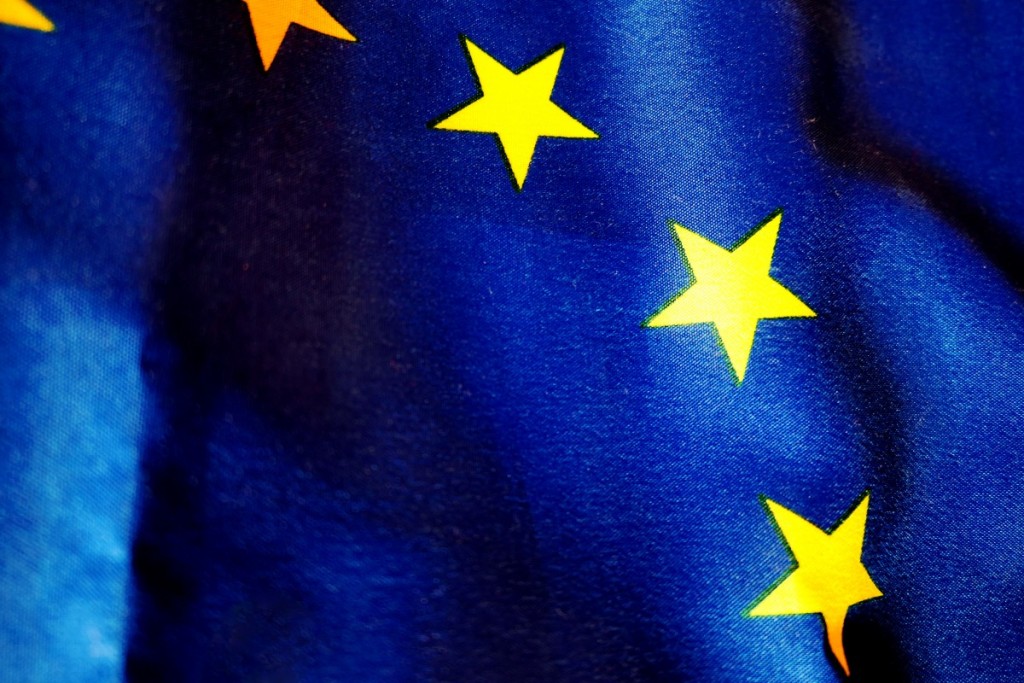 euro flag 2.jpg